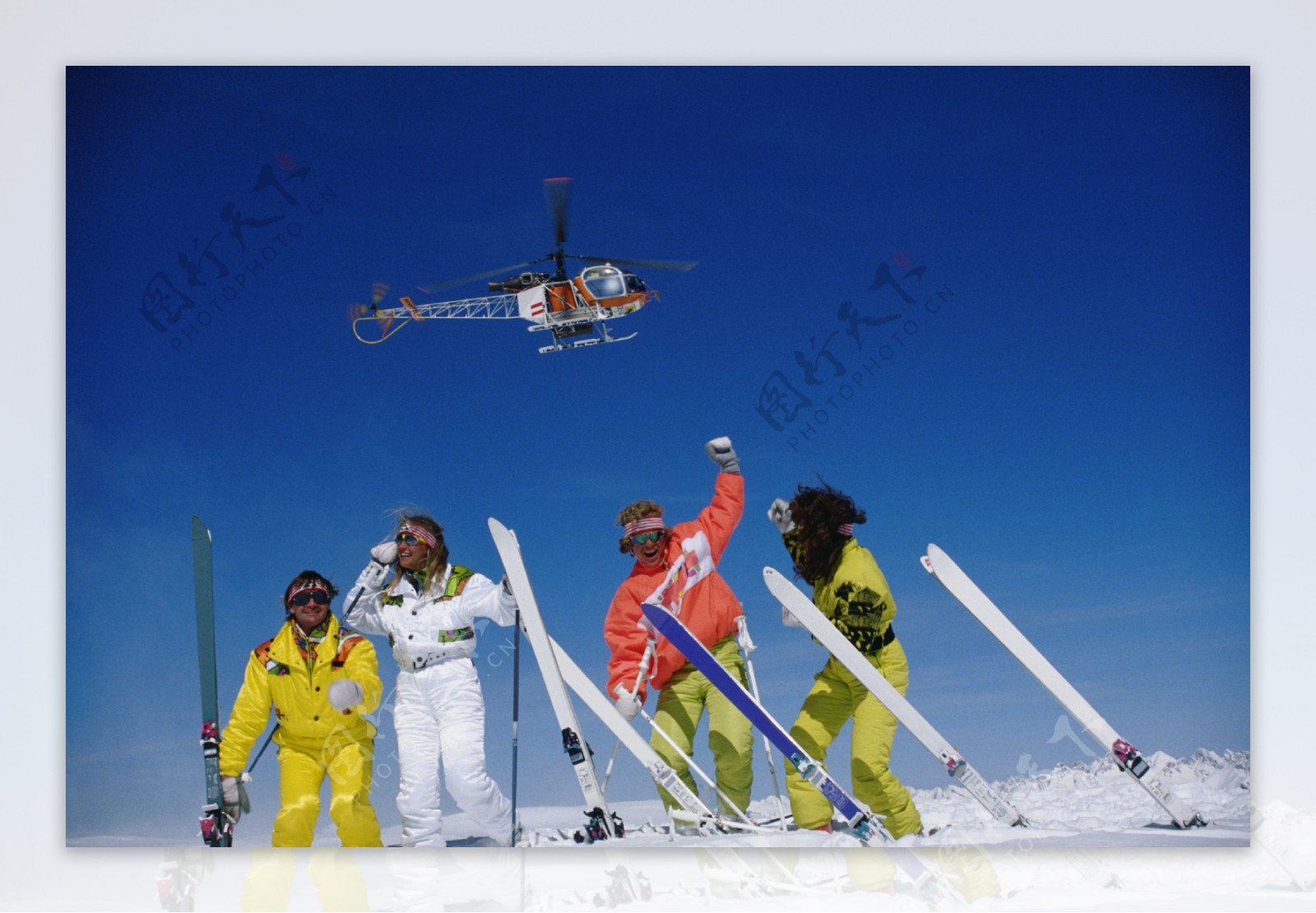 當地時間週 當地時間週